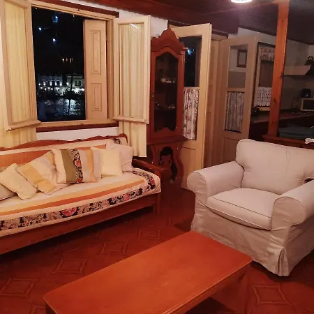 Harbour View * Sými